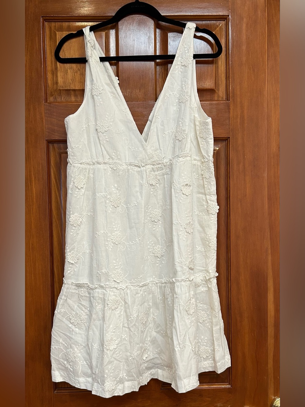 NWT LOFT BEACH Flowers White V-Neck Dress/Coverup S